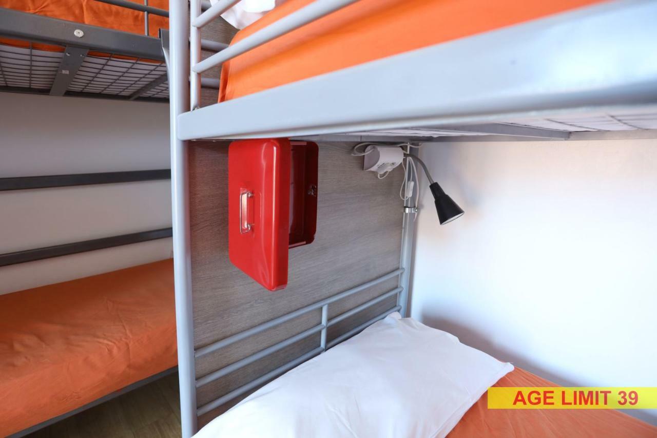 Jammin' Hostel & Bar ริมินี ภายนอก รูปภาพ