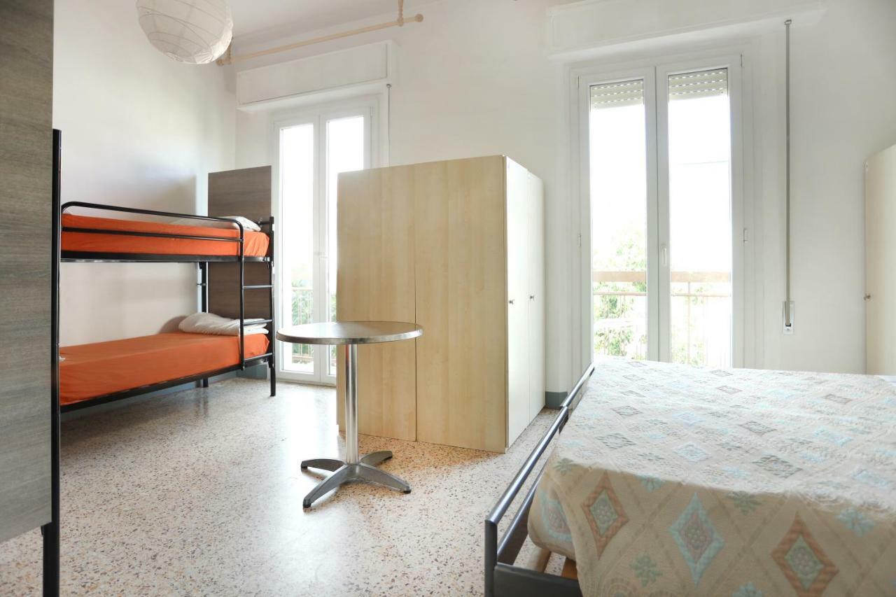Jammin' Hostel & Bar ริมินี ภายนอก รูปภาพ