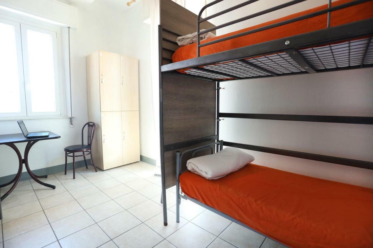 Jammin' Hostel & Bar ริมินี ภายนอก รูปภาพ