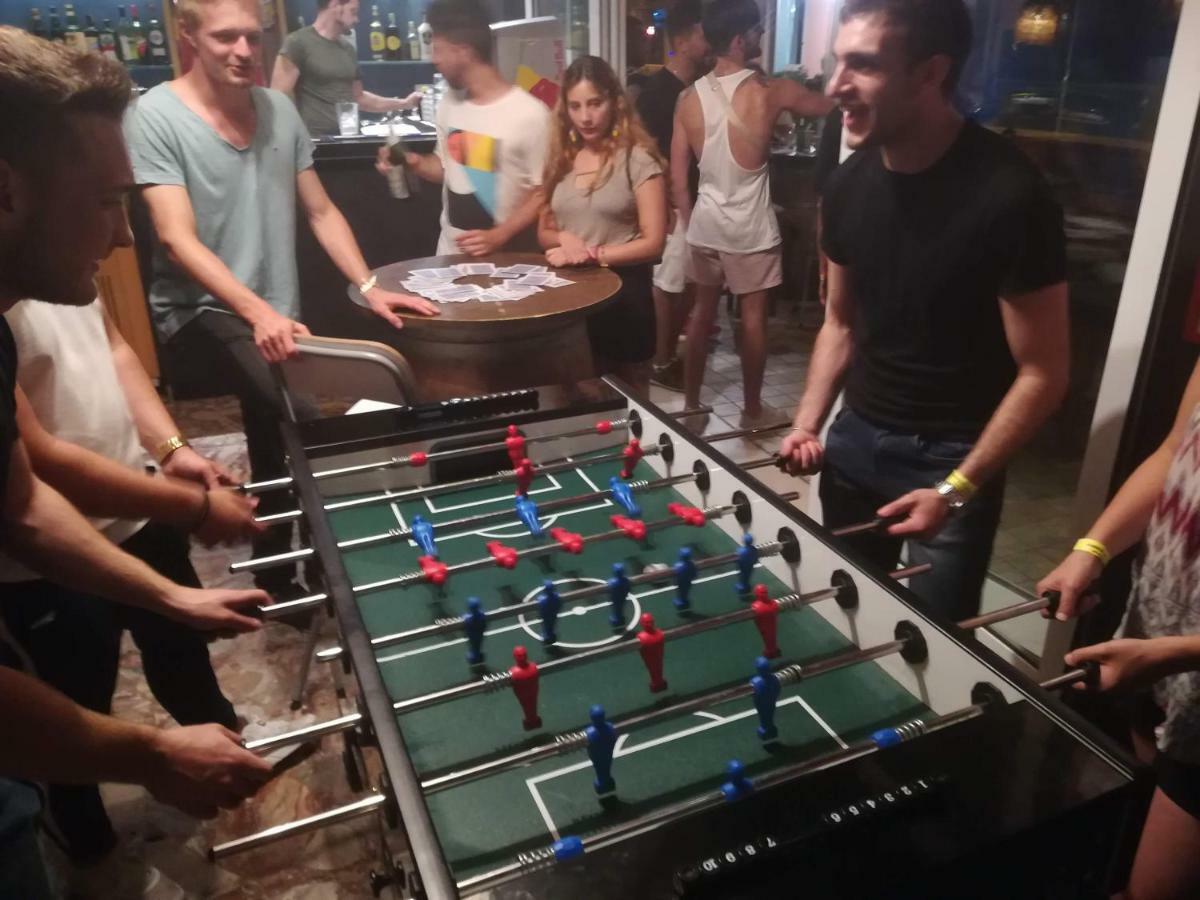 Jammin' Hostel & Bar ริมินี ภายนอก รูปภาพ